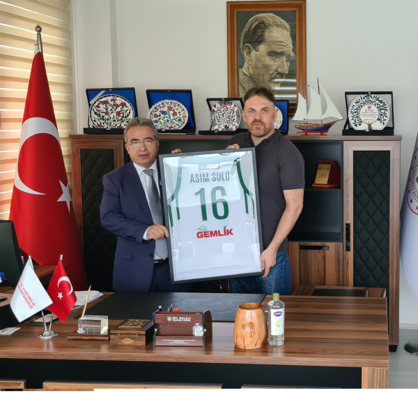 Türkiye Basketbol Ligi Takımlarından Budo Gemlik Basketbol Kulübü Temsilcileri Başkanlığımızı Ziyaret etti
